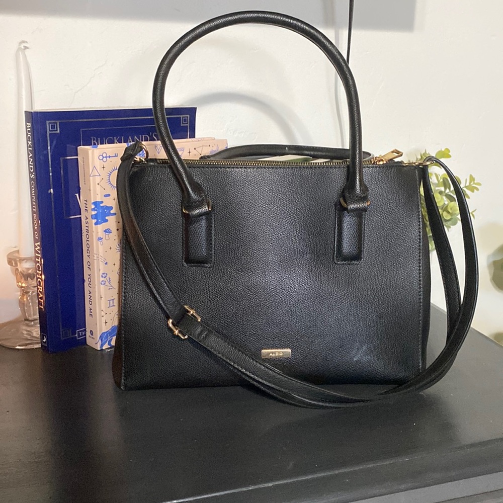Black Aldo purse with crossbody strap